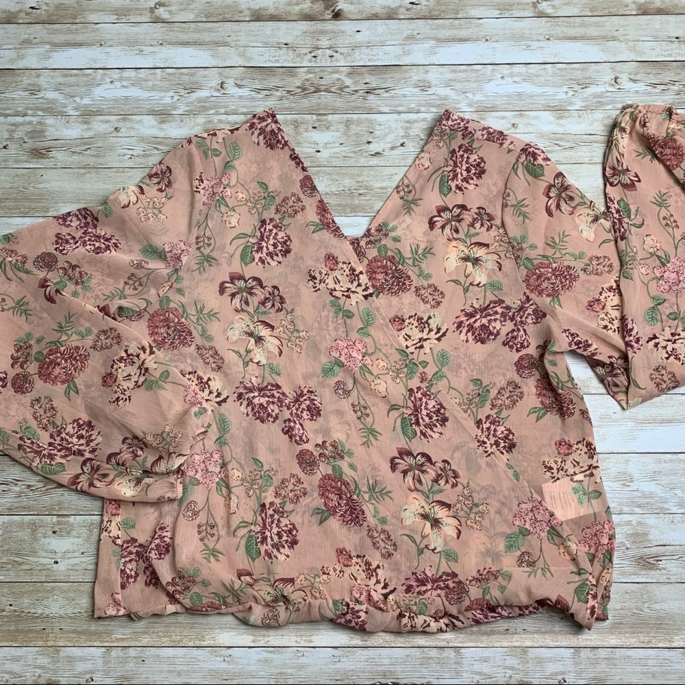 Skylar & Jade faux wrap blouse dusty rose floral print v-neck ballon Slv